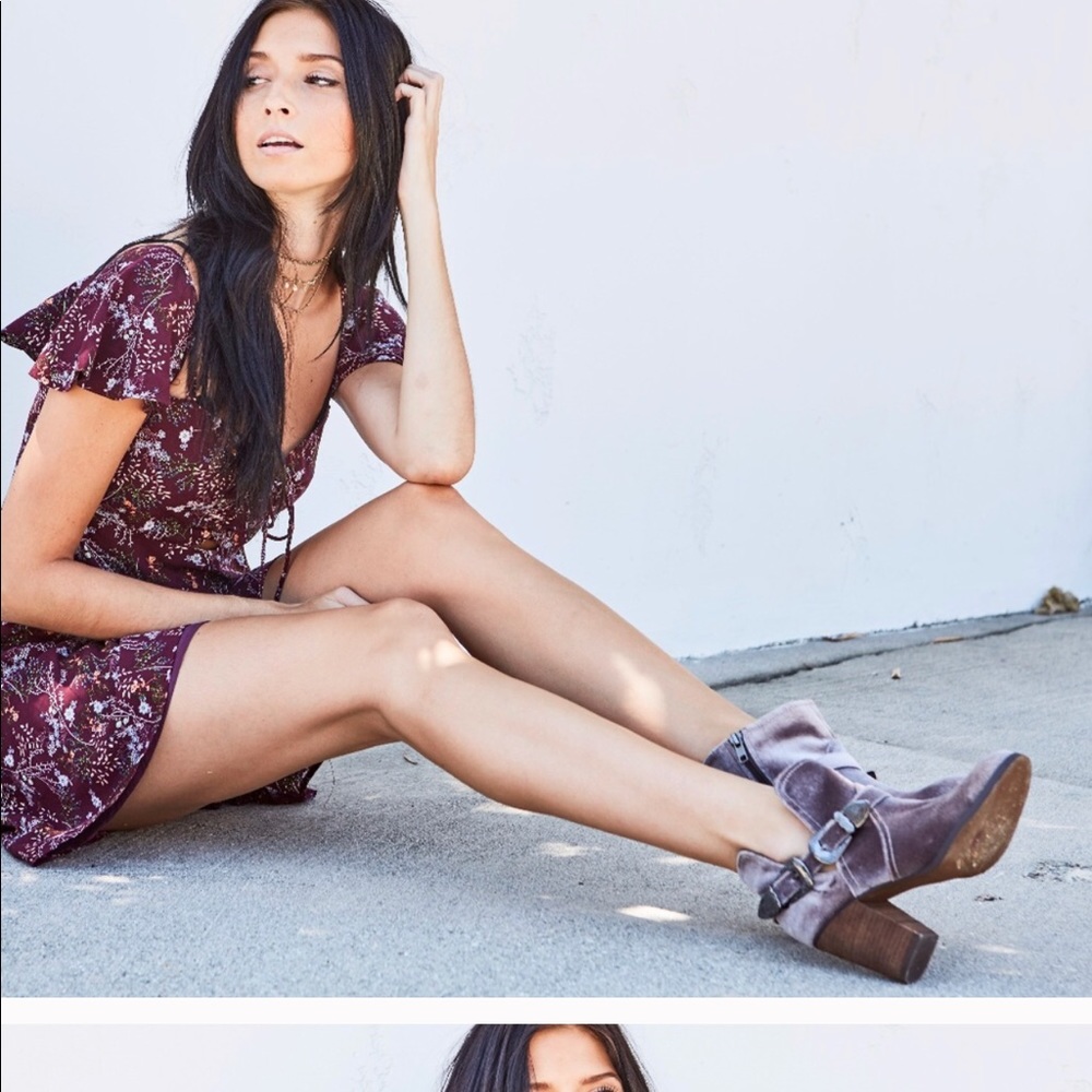 Velvet booties